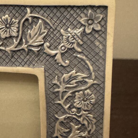 VTG Picture Frame 4 x 6 Sarah's Angels MindSpring GrannyCore Religious Cherubs - Picture 9 of 16